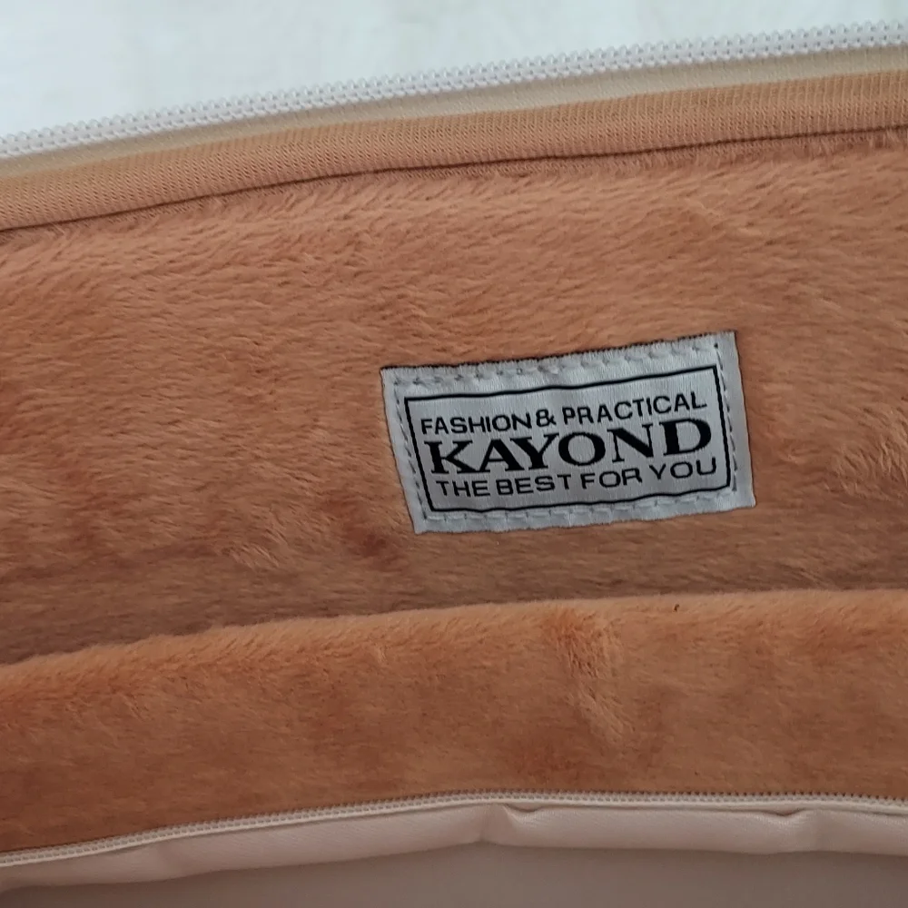 Kayon laptop carrying cover